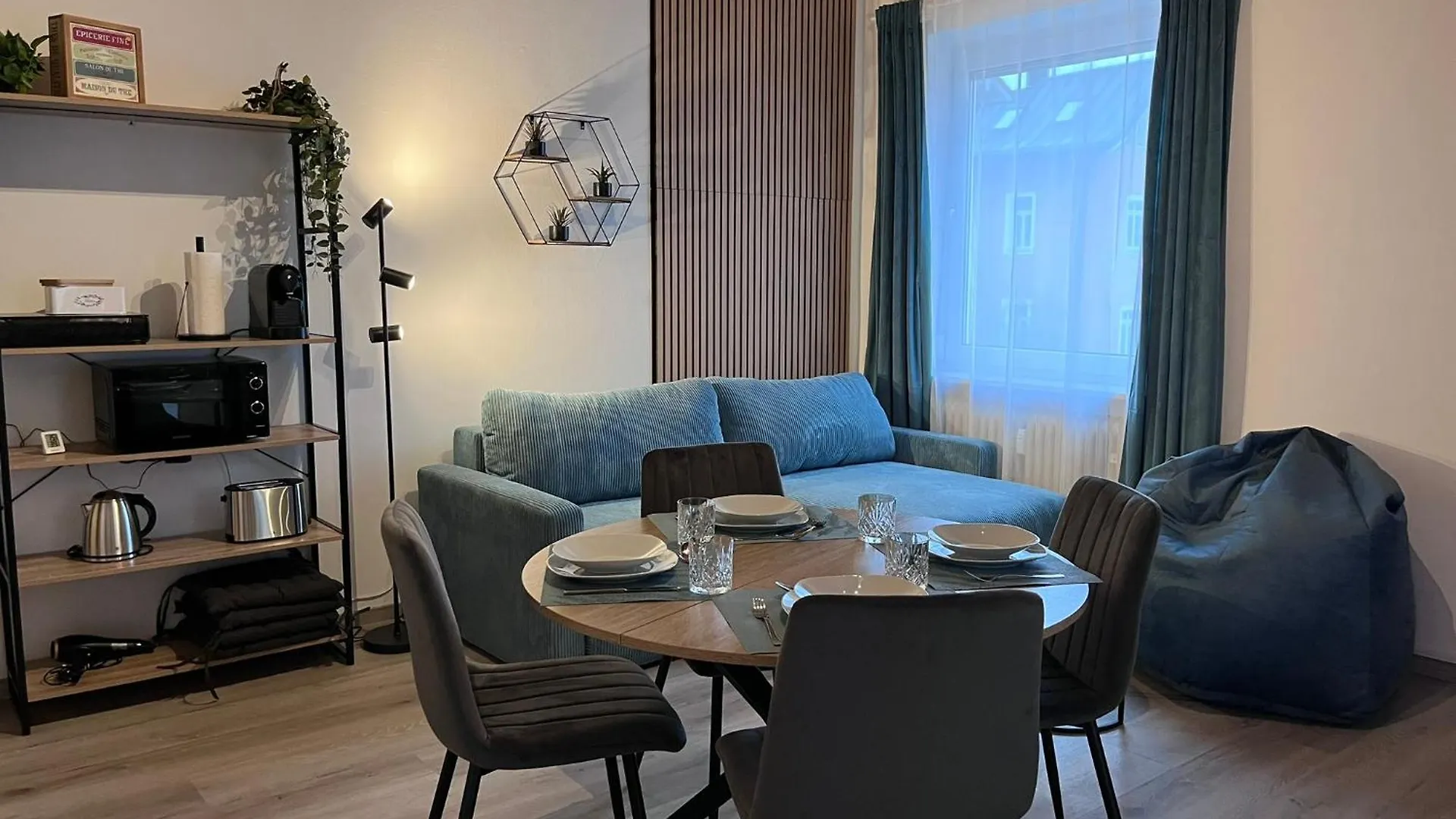 Dein Zuhause In Passau, Modern, Zentral, Parkplatz, Kueche, Terasse Apartment  Passau
